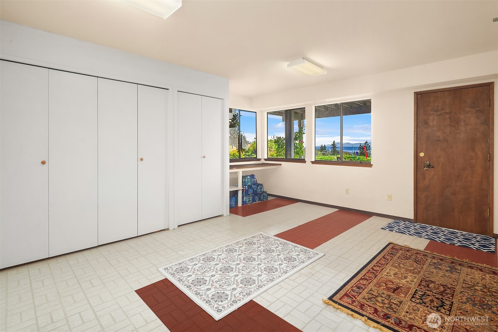 231 Skyline Drive Property Photo 28