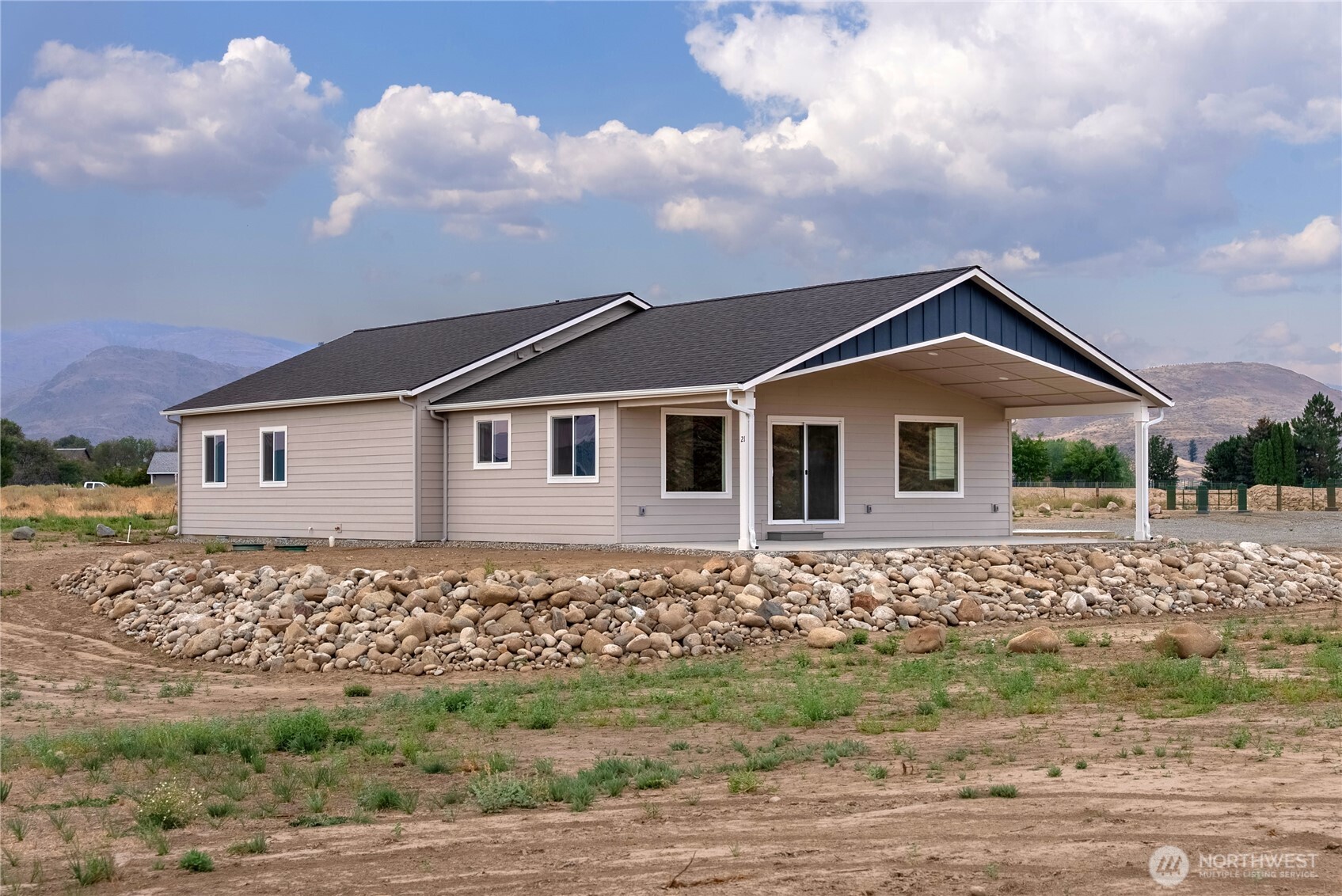 21 Bide-a-wee Rd. Property Photo 1