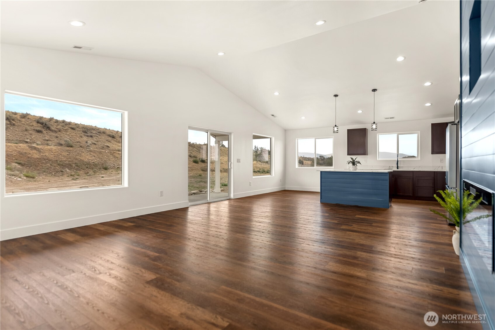 21 Bide-a-wee Rd. Property Photo 7