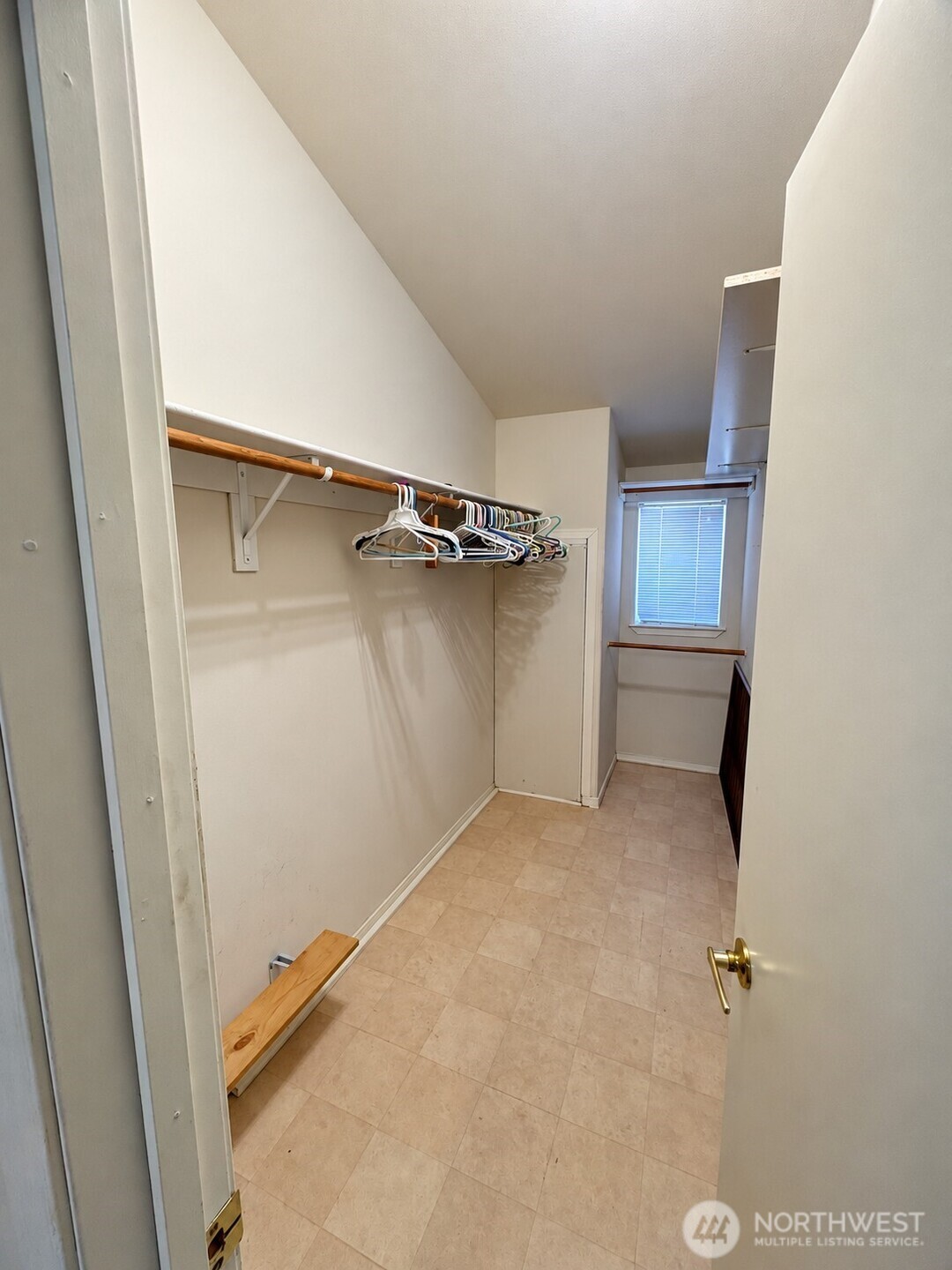 2 Crystal Place Property Photo 9