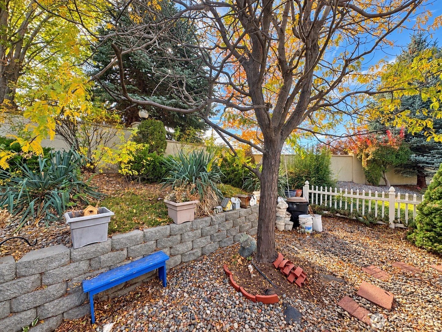 2 Crystal Place Property Photo 17