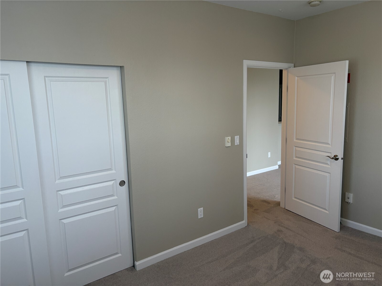 225 Logan Avenue 111 Property Photo 25