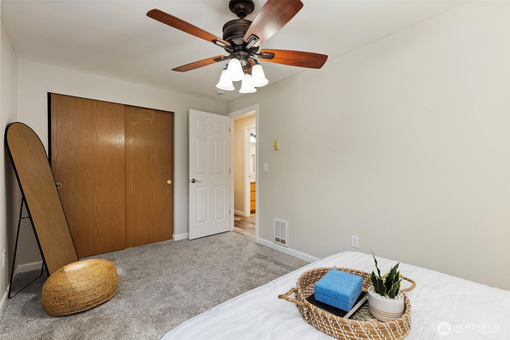 22445 Sunridge Way Property Photo 18