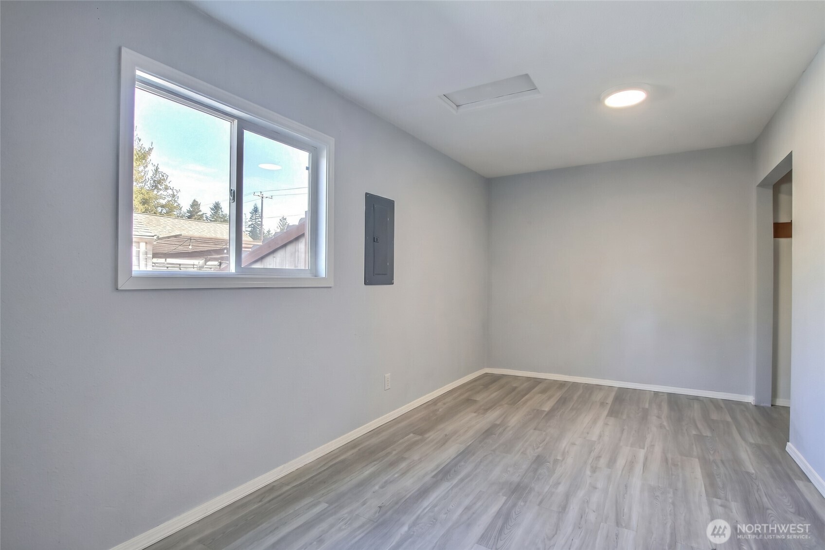16817 15th Avenue Property Photo 8