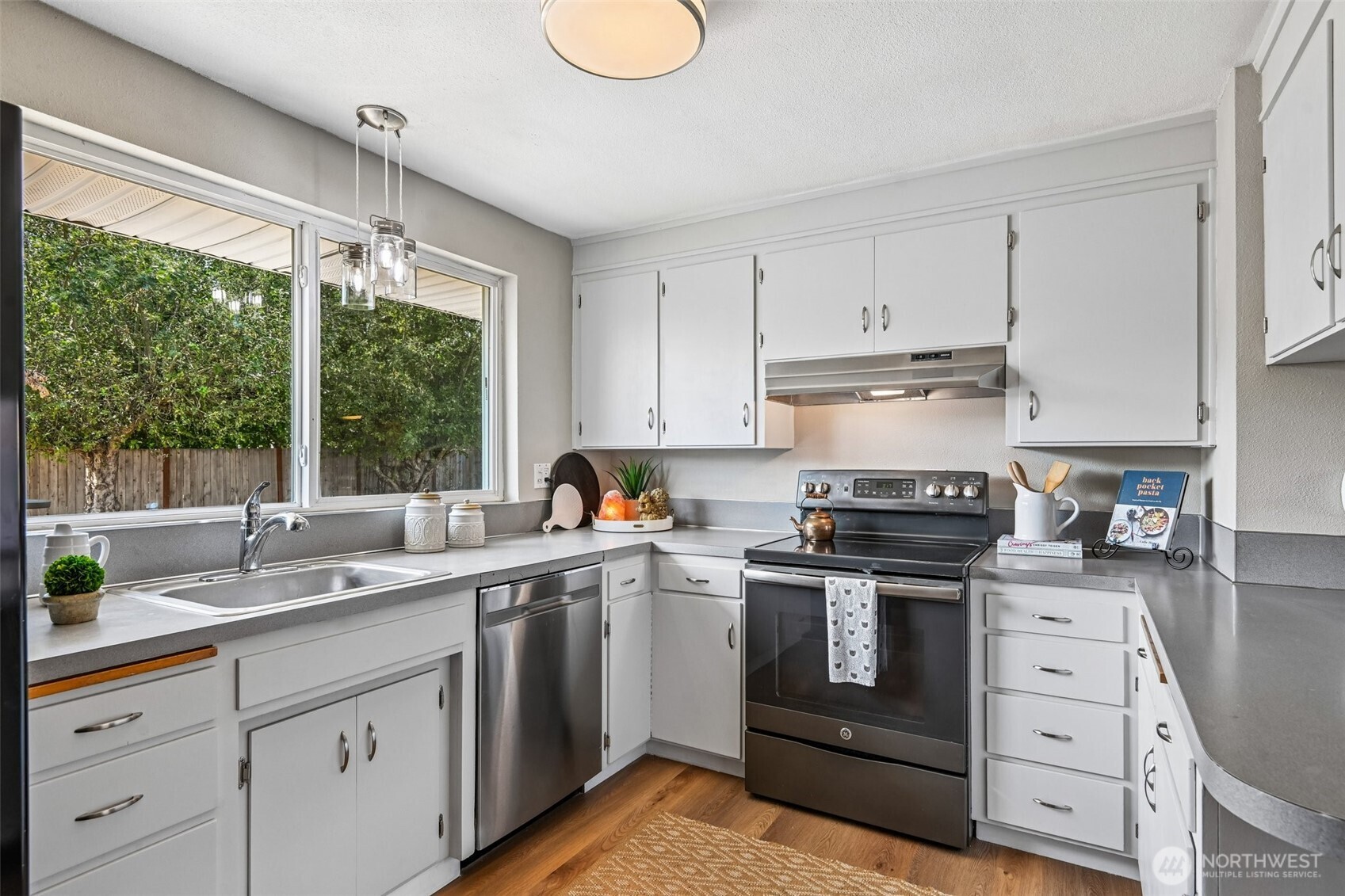 1313 F Street Property Photo 18