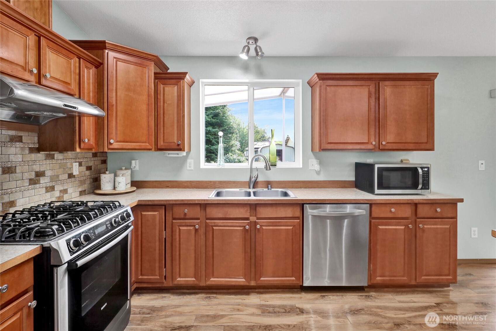 3725 Legg Road Property Photo 7