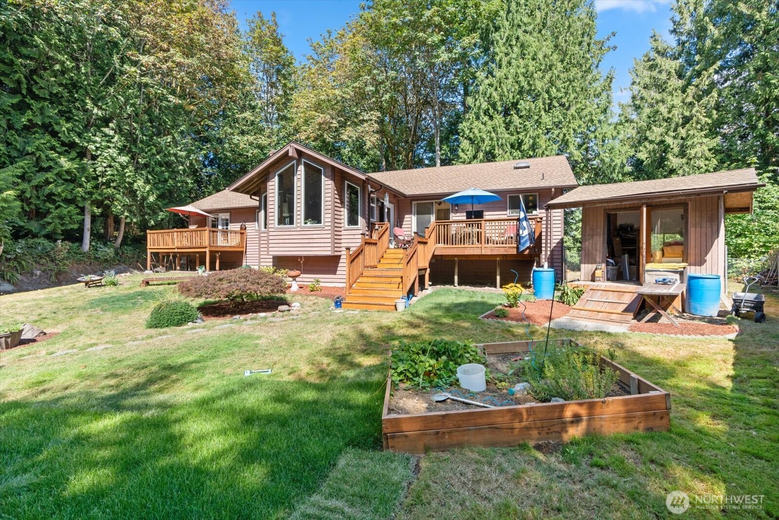 19224 Sprague Drive Property Photo 3