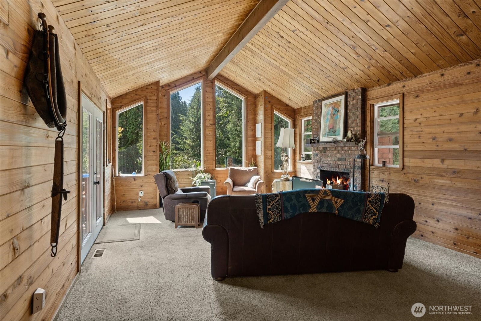19224 Sprague Drive Property Photo 8