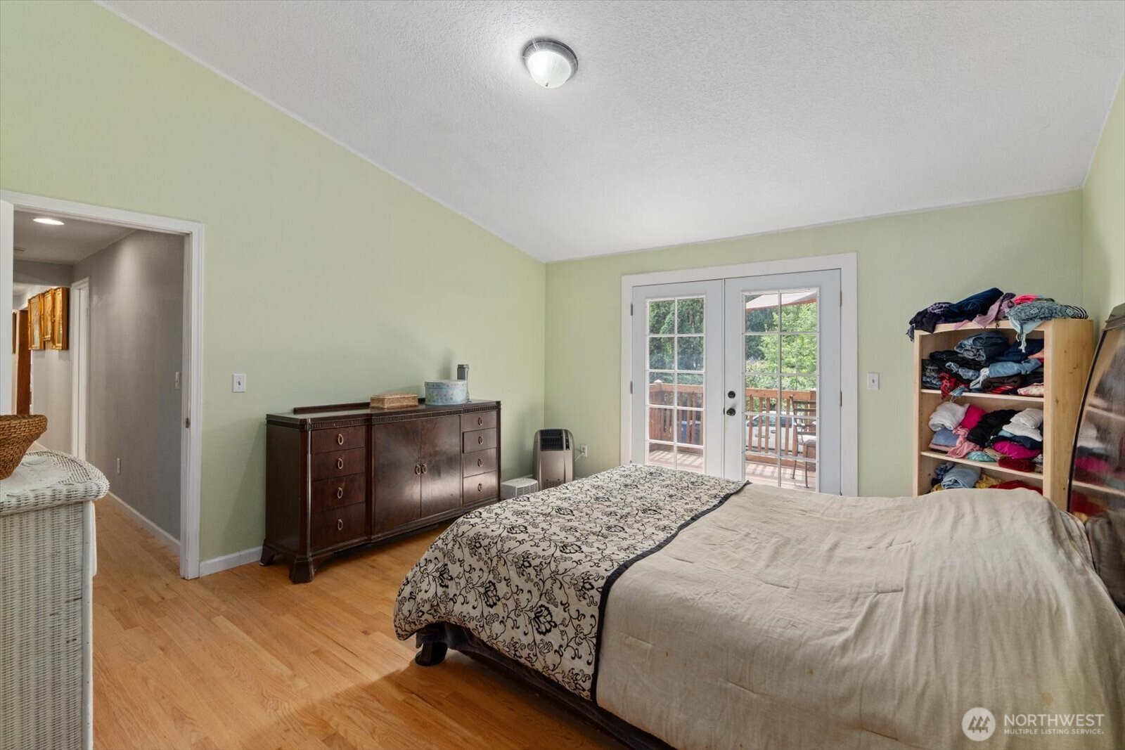 19224 Sprague Drive Property Photo 18
