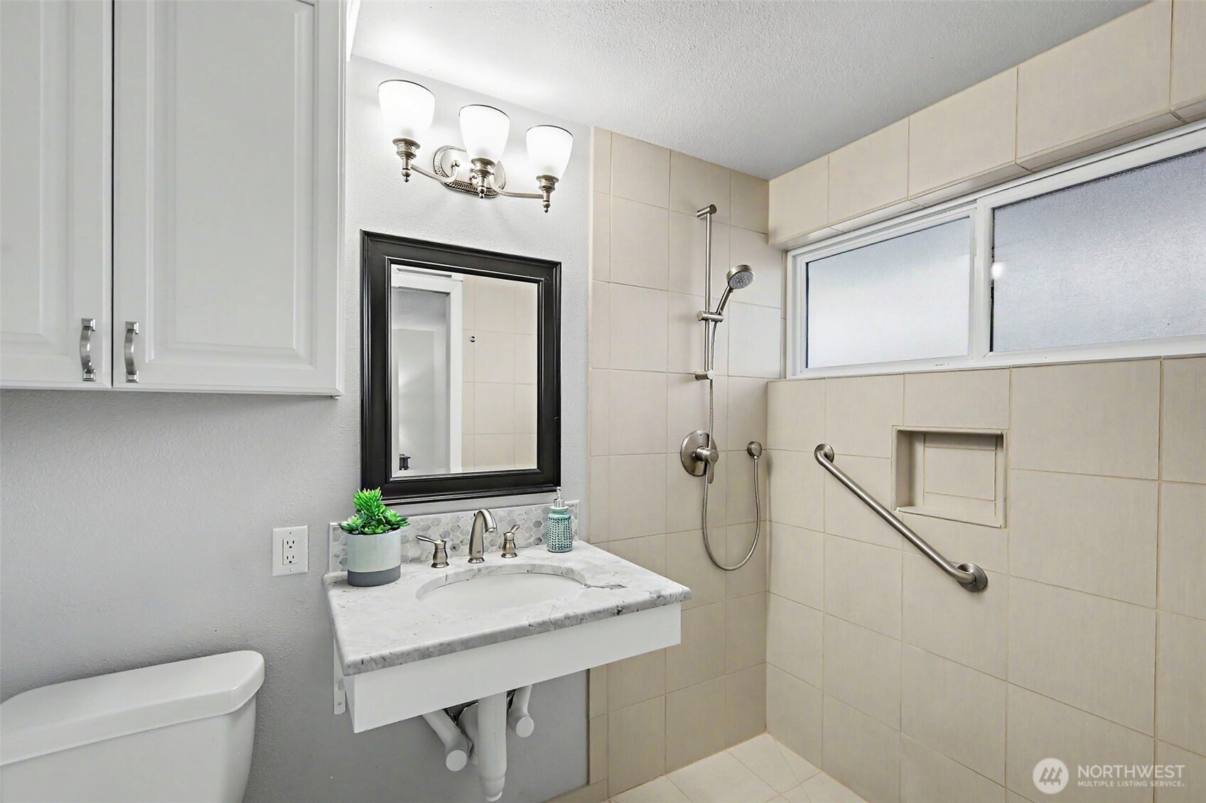 7903 Onyx Court Property Photo 9