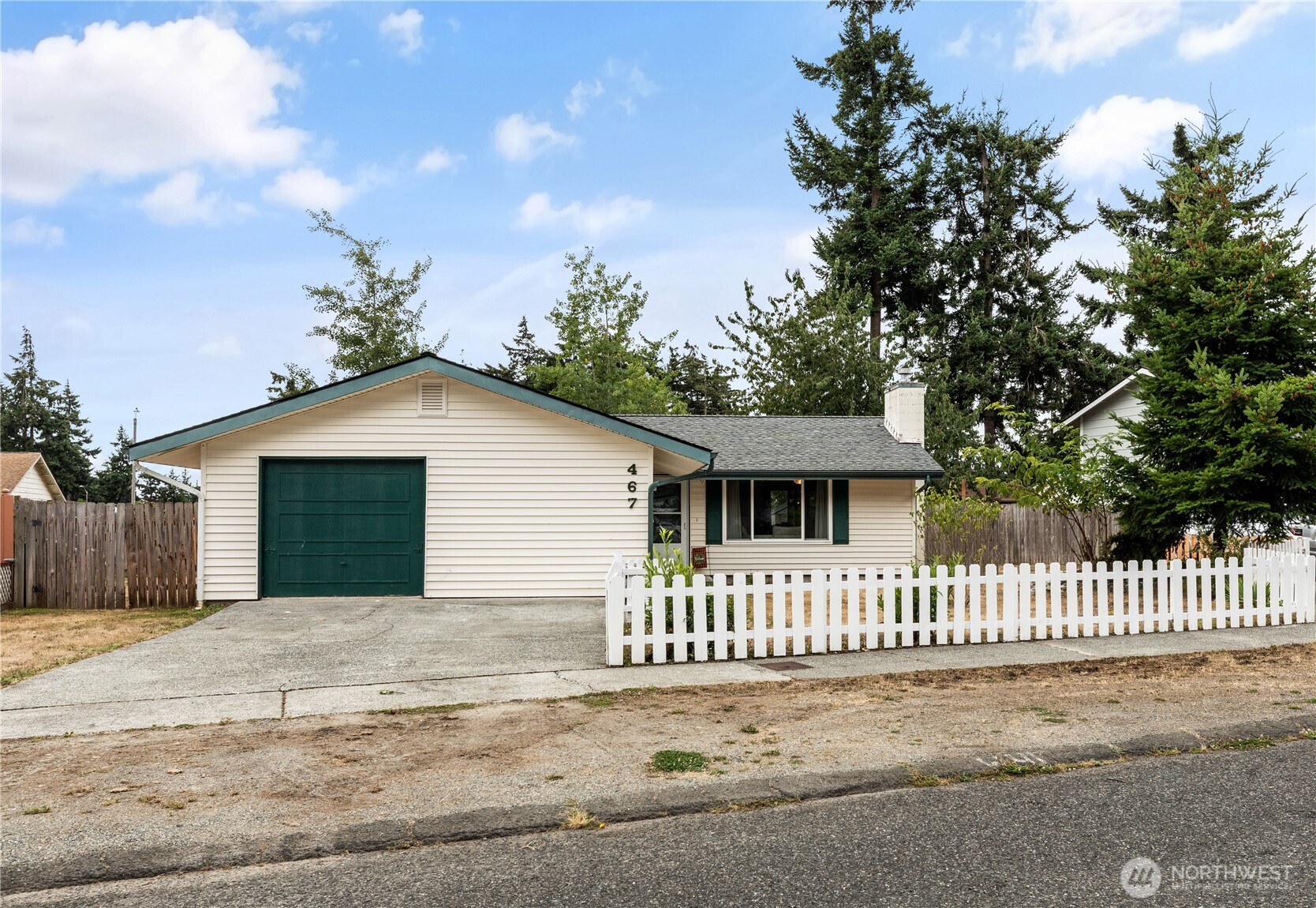 467 Nw 8th Avenue Property Photo 2