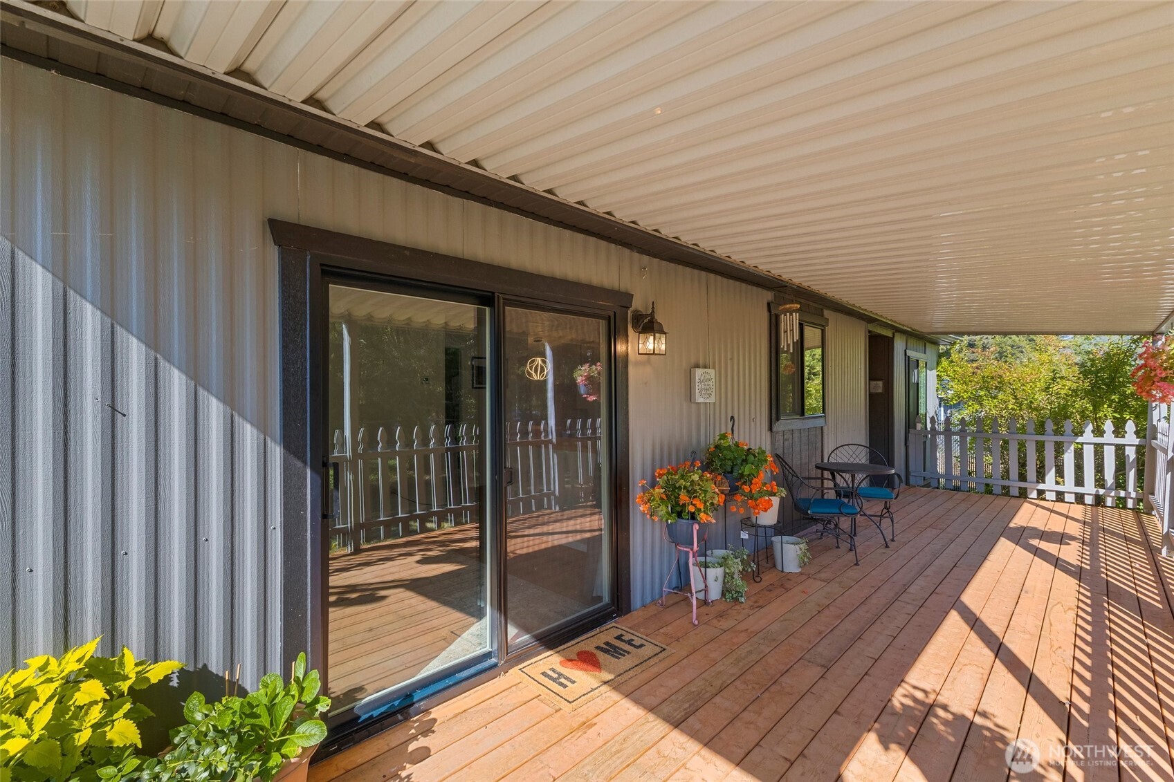207 Shallow Shore Road Property Photo 7