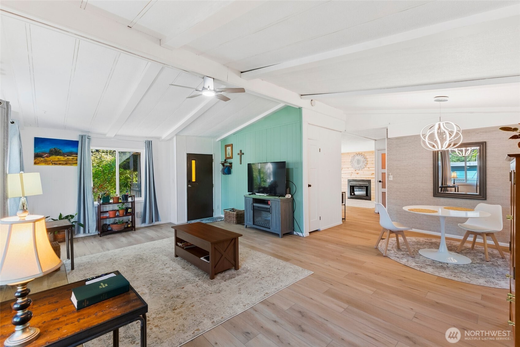 207 Shallow Shore Road Property Photo 10