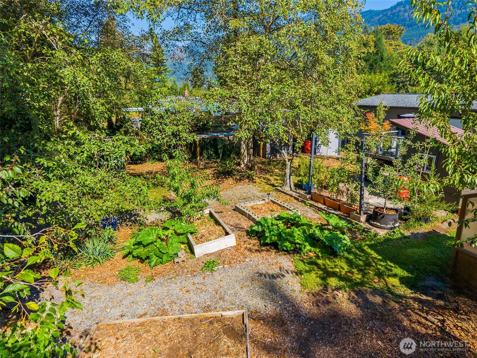 207 Shallow Shore Road Property Photo 30