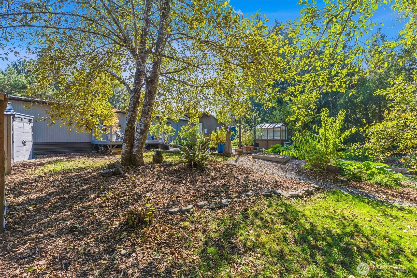 207 Shallow Shore Road Property Photo 34