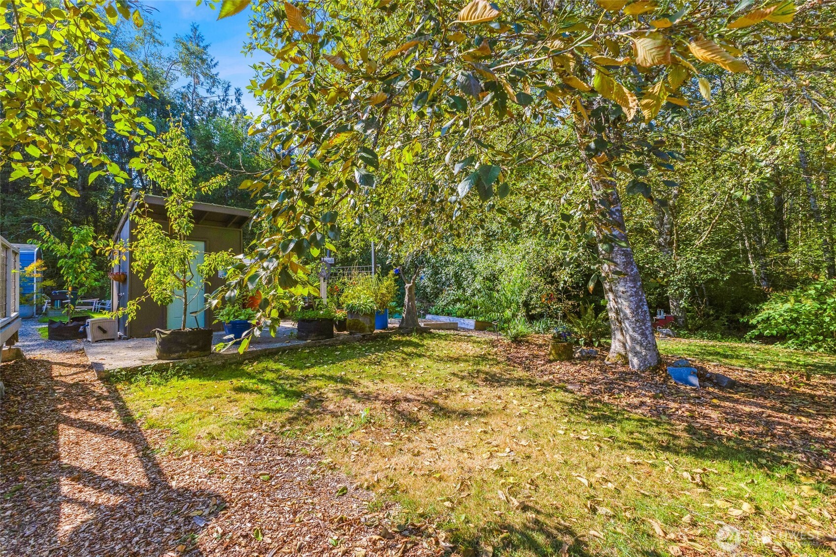 207 Shallow Shore Road Property Photo 35