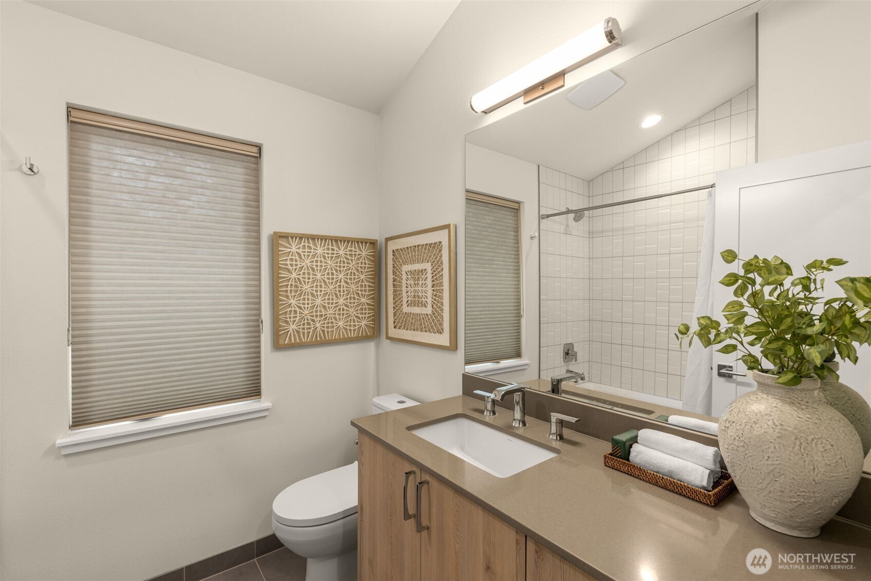 115 B N 105th Street Property Photo 19