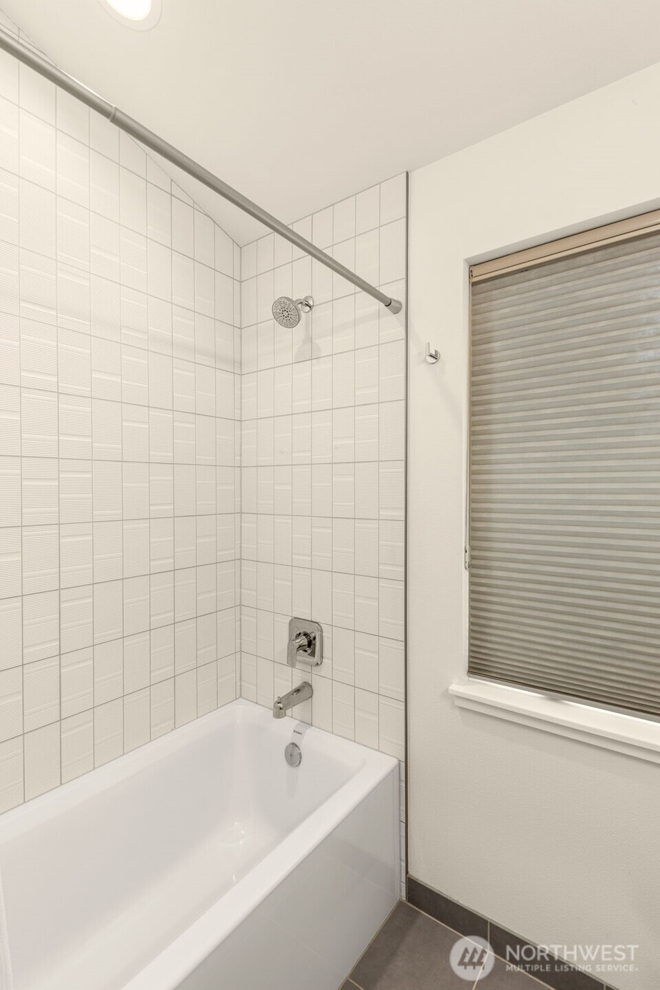 115 B N 105th Street Property Photo 20