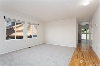 520 S 53rd Place Property Photo 3