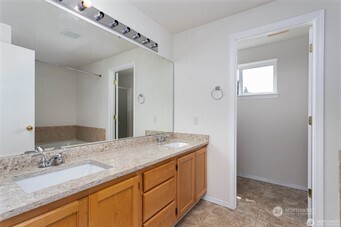 520 S 53rd Place Property Photo 13