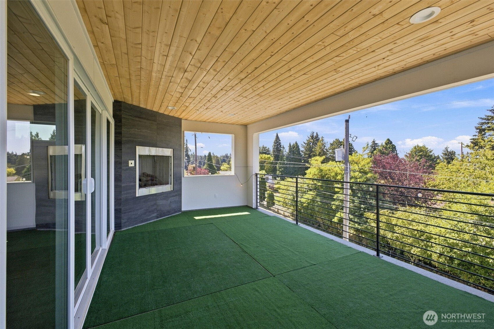 8121 35th Street Property Photo 8