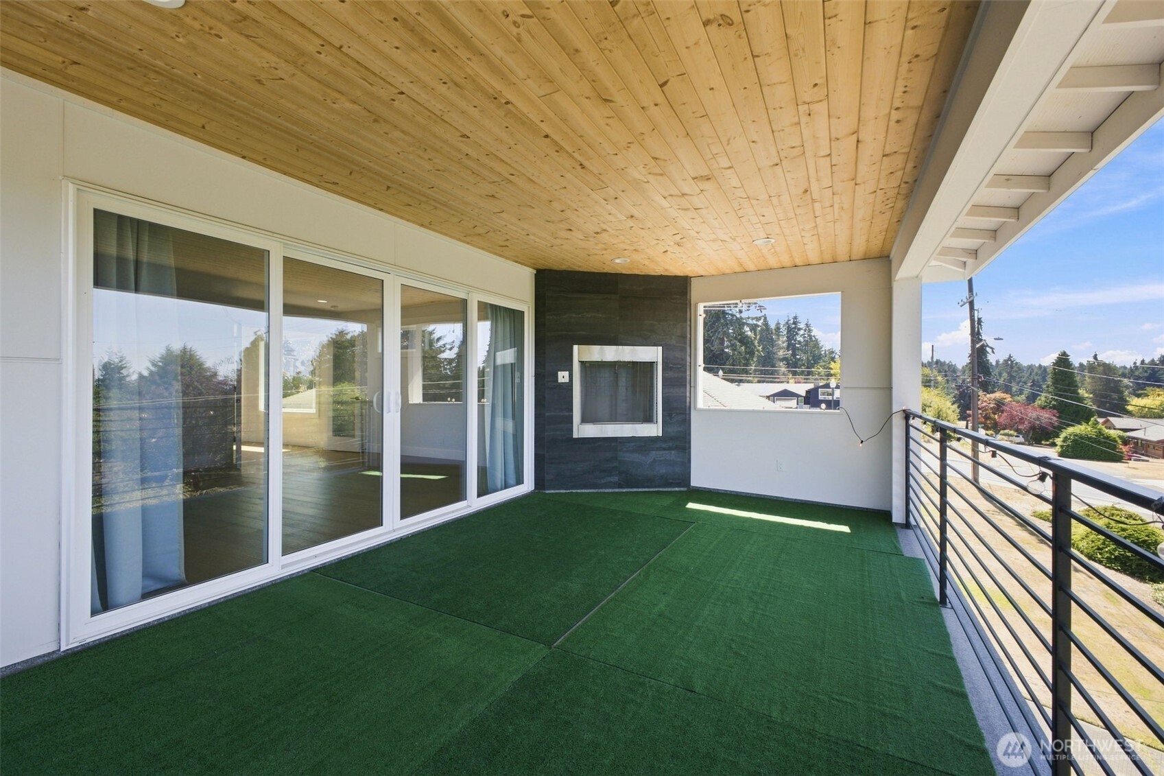 8121 35th Street Property Photo 9