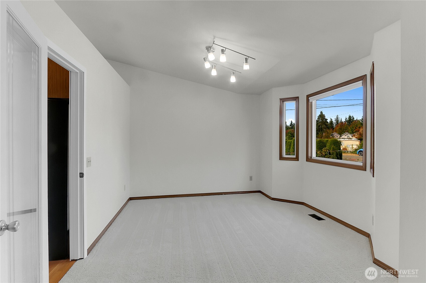 1108 118th Place Property Photo 8