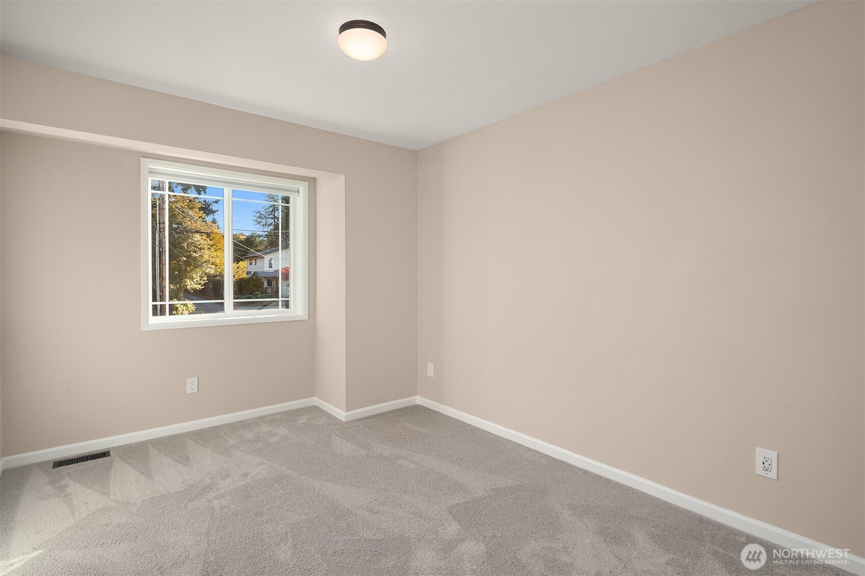 8623 242nd Street Property Photo 26