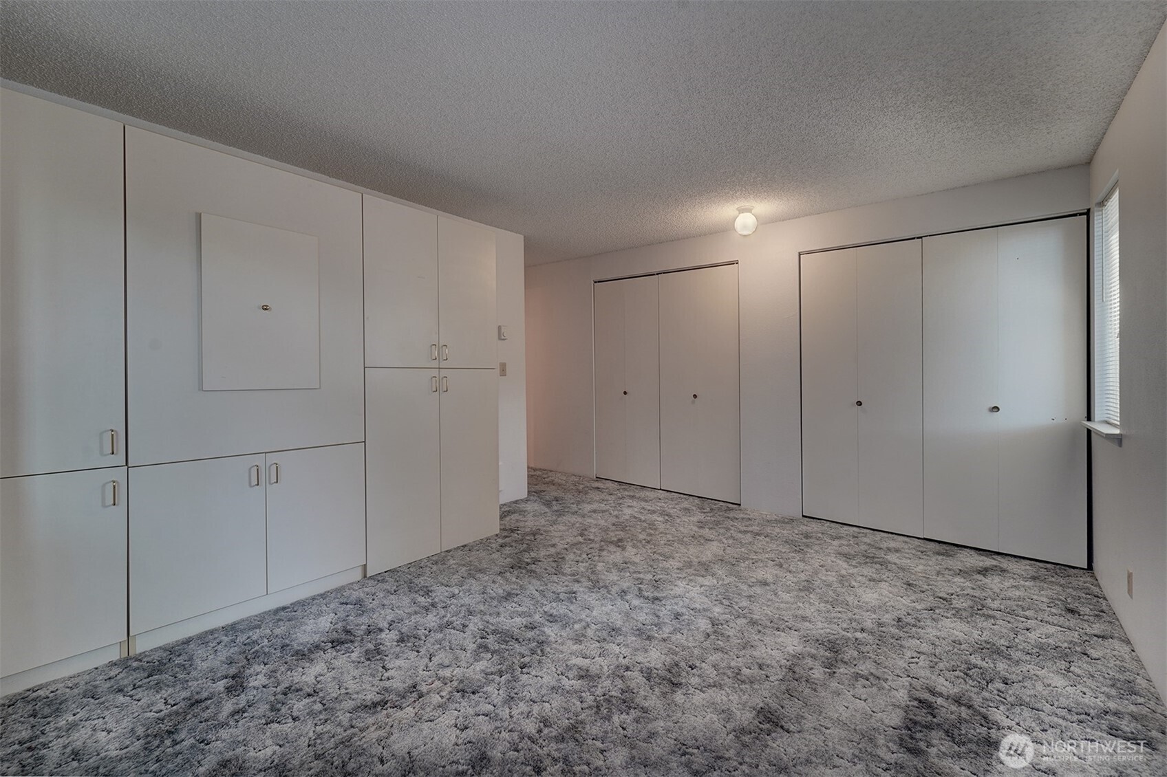 20198 Viking Crest Loop 8-201 Property Photo 23
