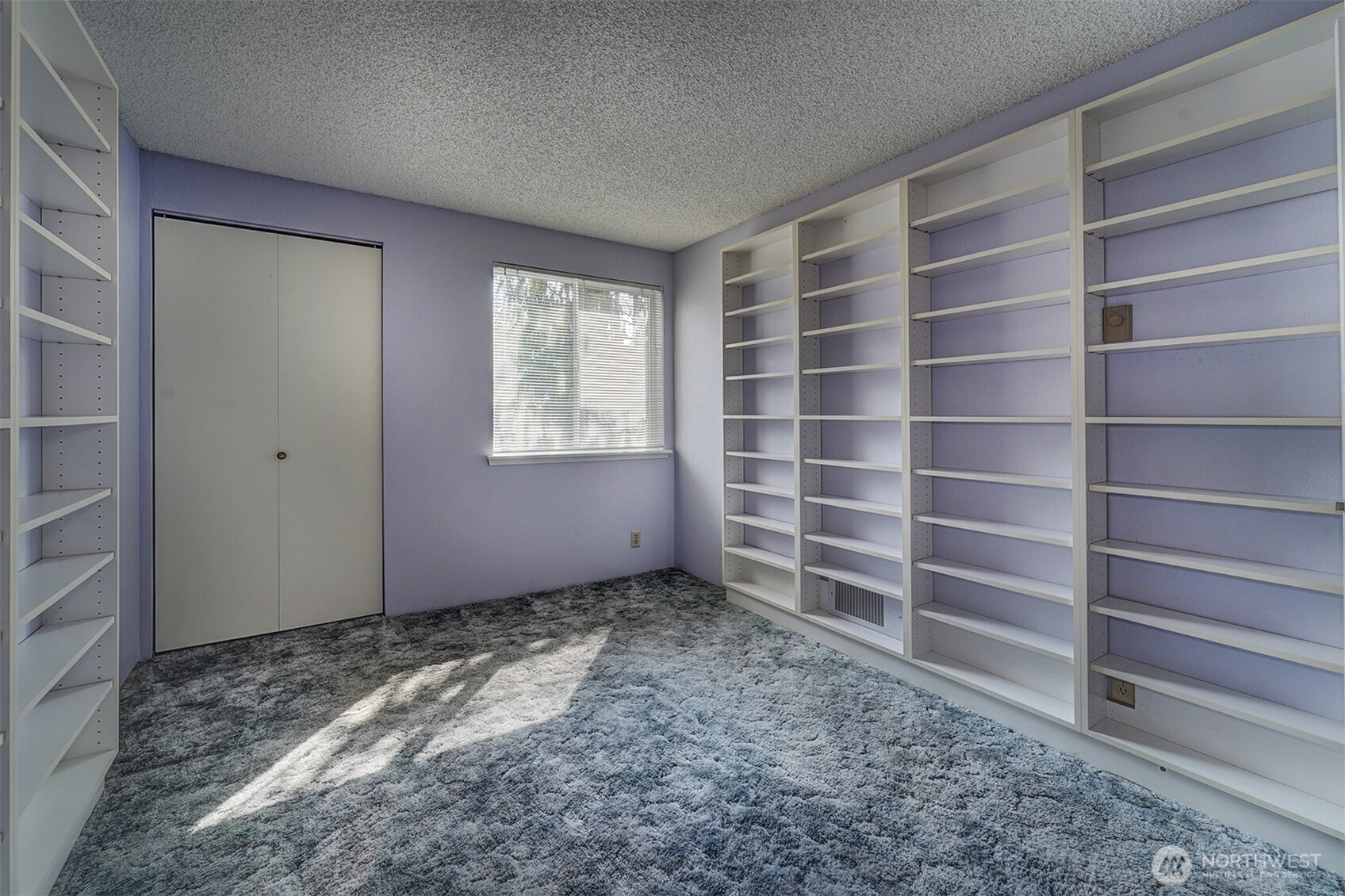 20198 Viking Crest Loop 8-201 Property Photo 26