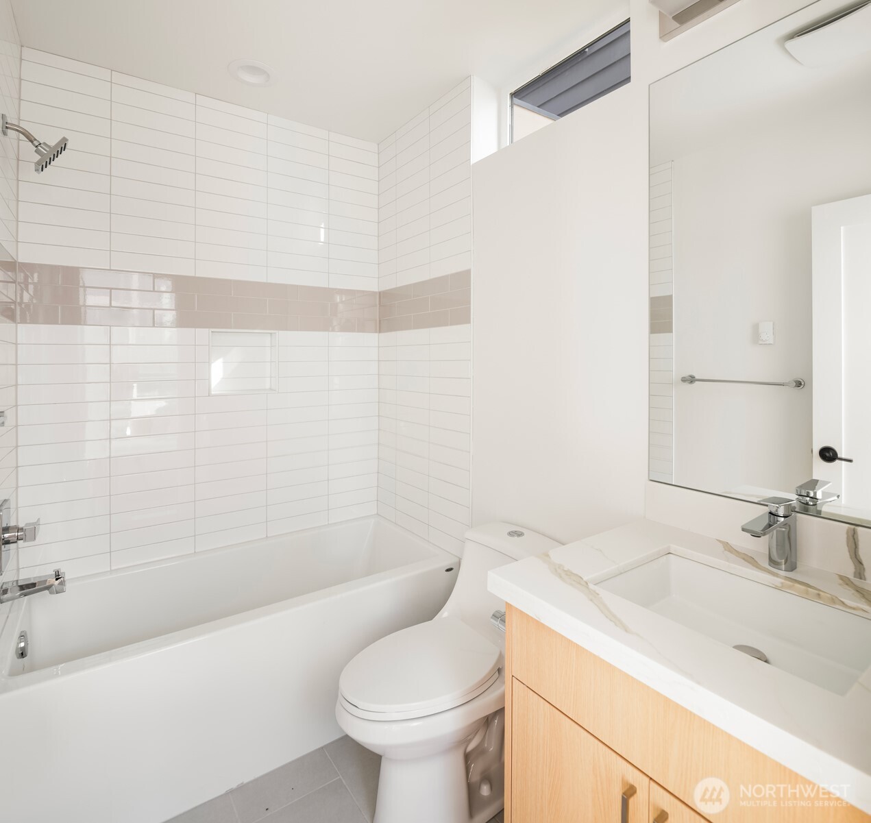 634 N 92nd Street Property Photo 17