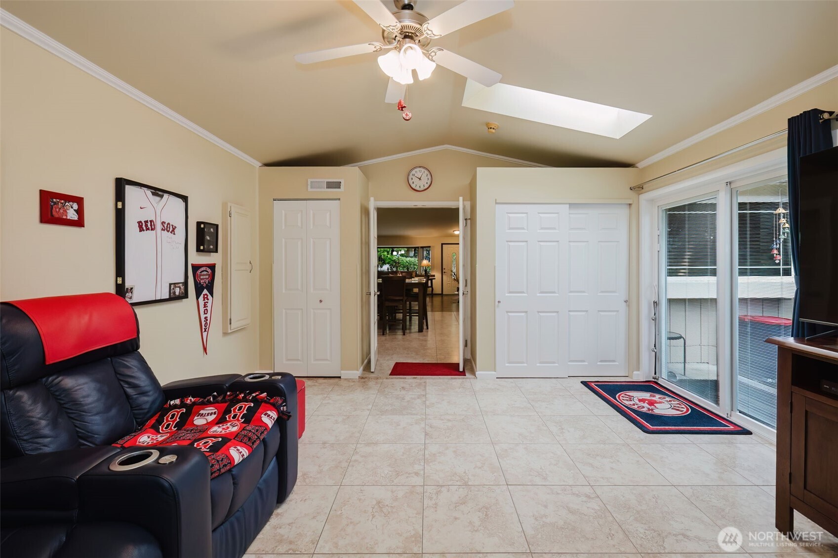3614 3616 Crestview Drive Property Photo 19