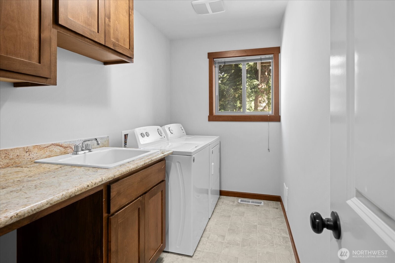 3615 Serene Way Property Photo 23