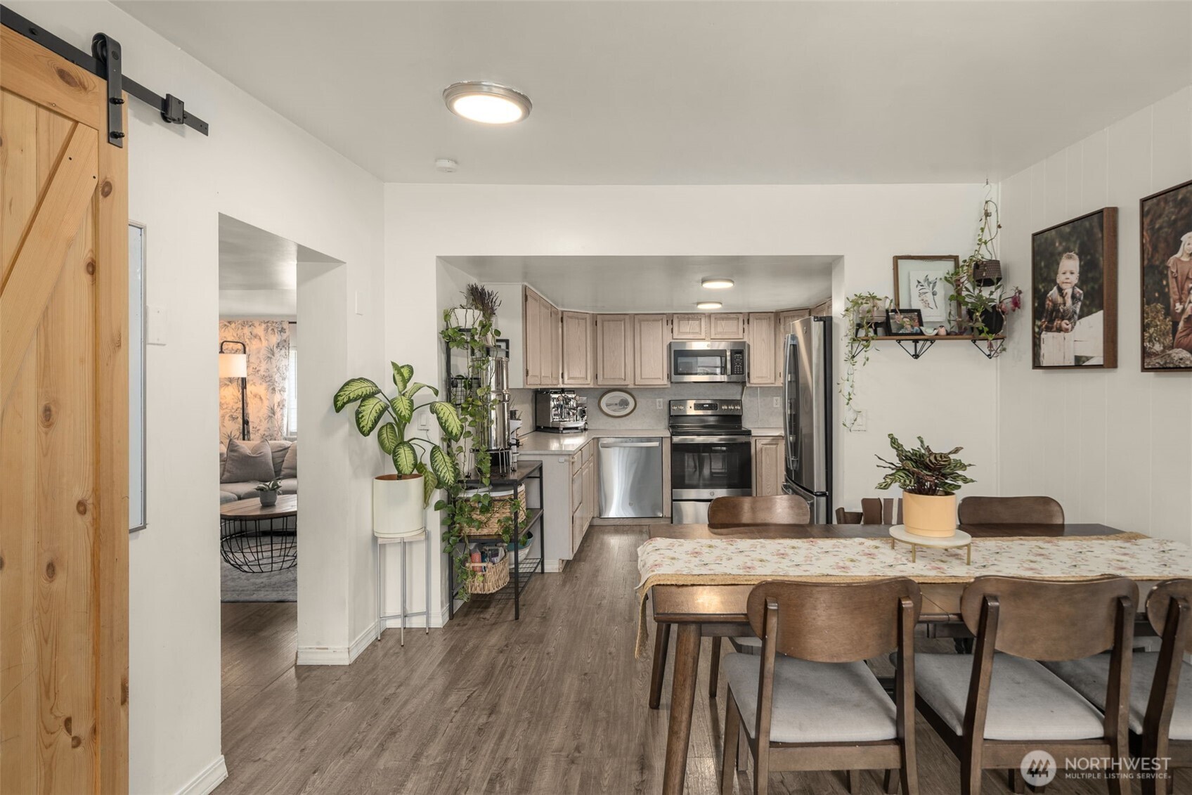 12130 221st Street Property Photo 15