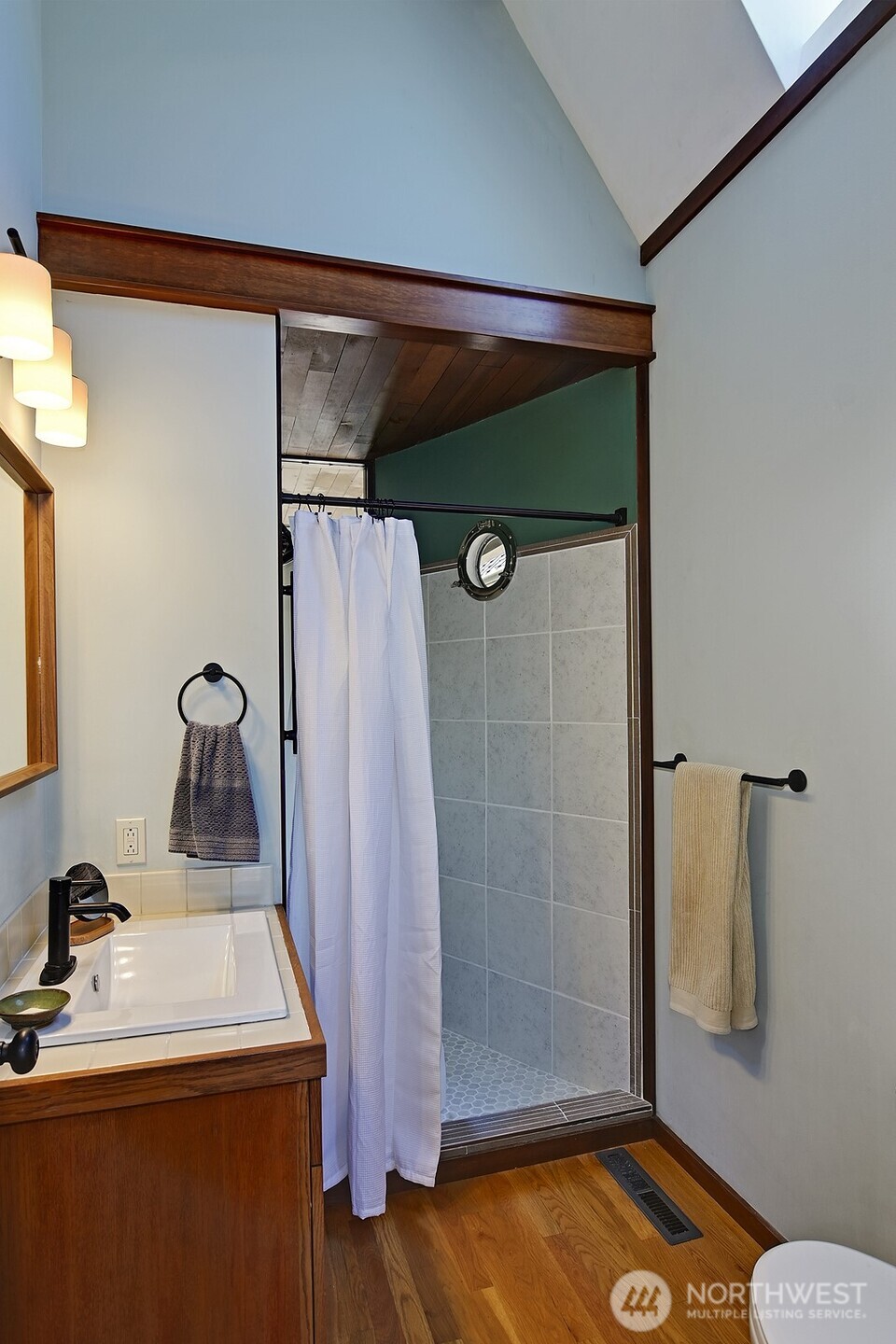 9620 Rainier Avenue Property Photo 18