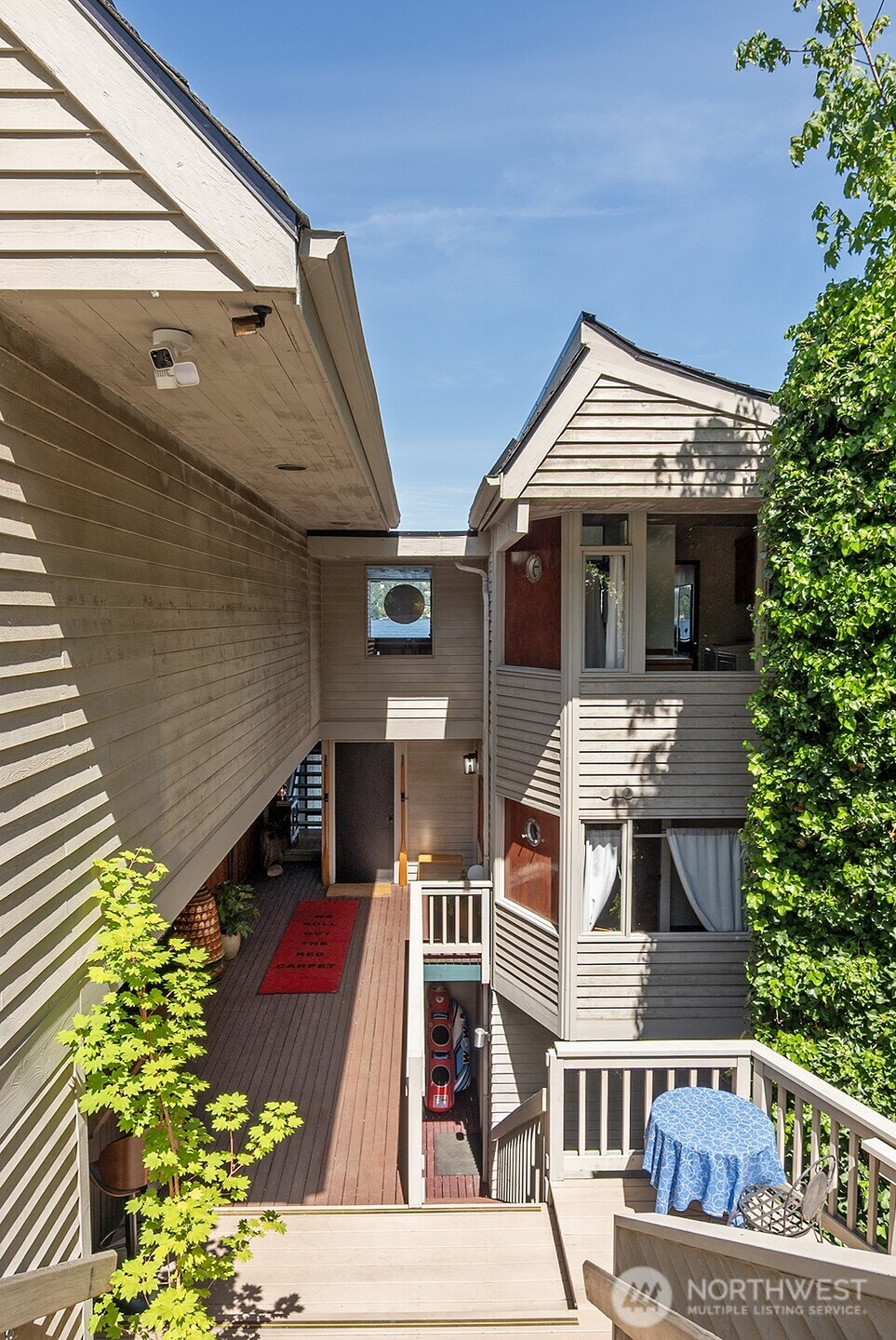9620 Rainier Avenue Property Photo 29
