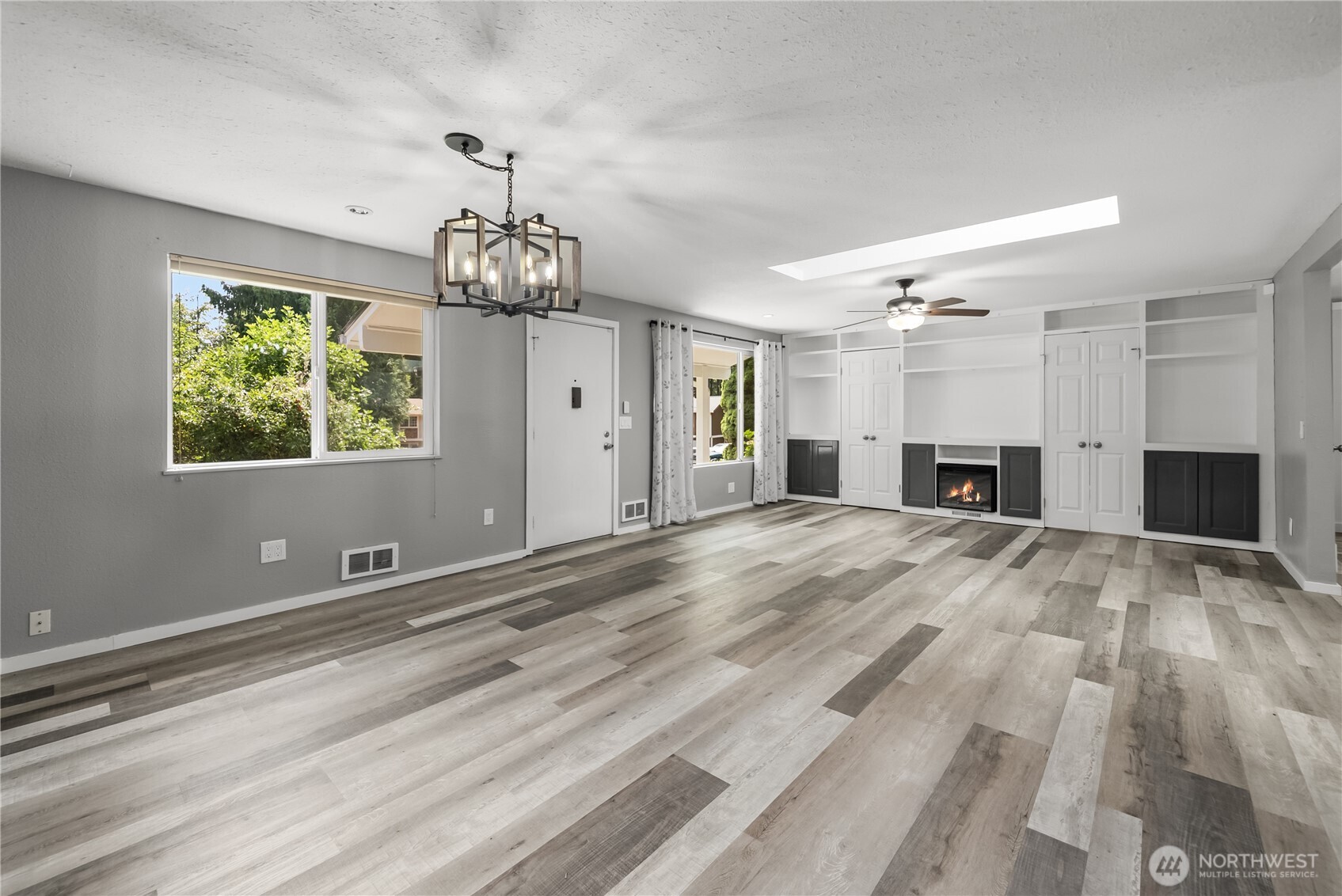 19109 57th Street Property Photo 2