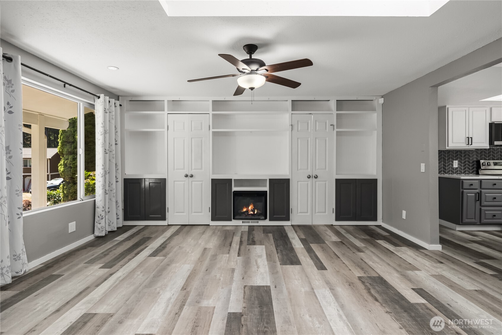 19109 57th Street Property Photo 3