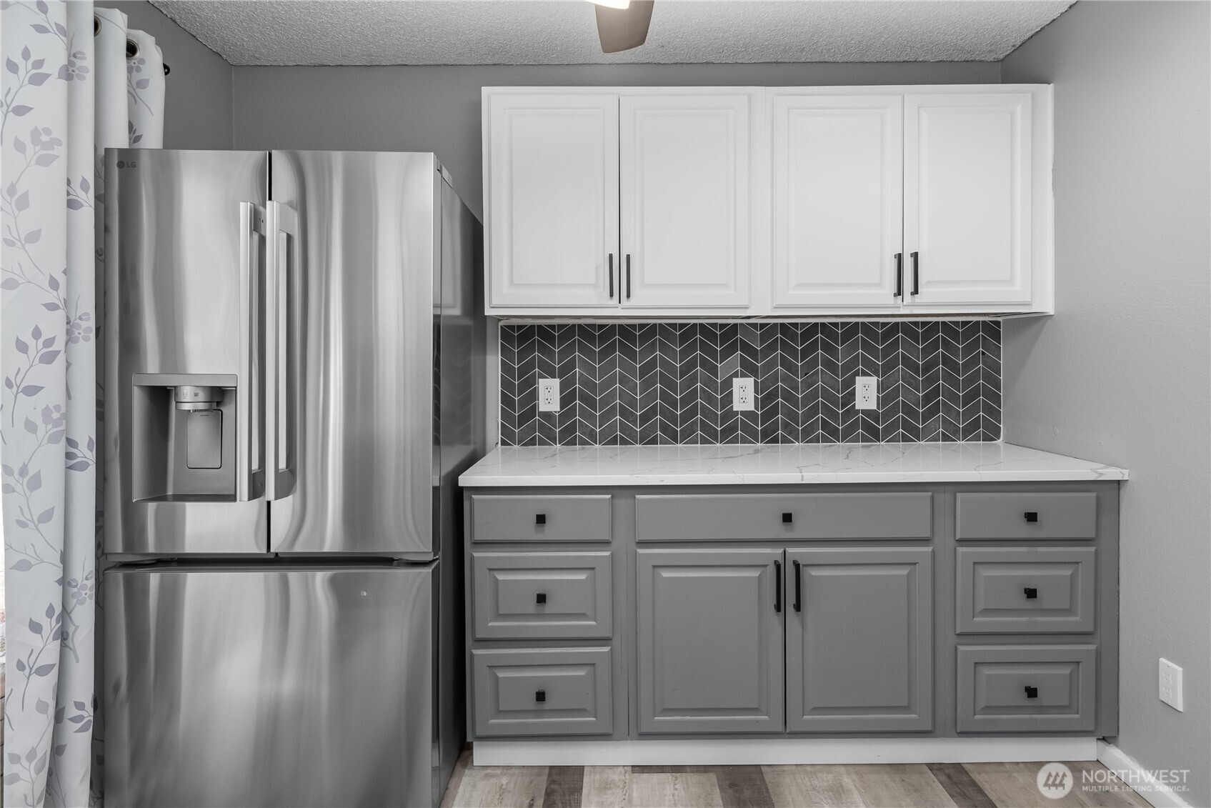 19109 57th Street Property Photo 8
