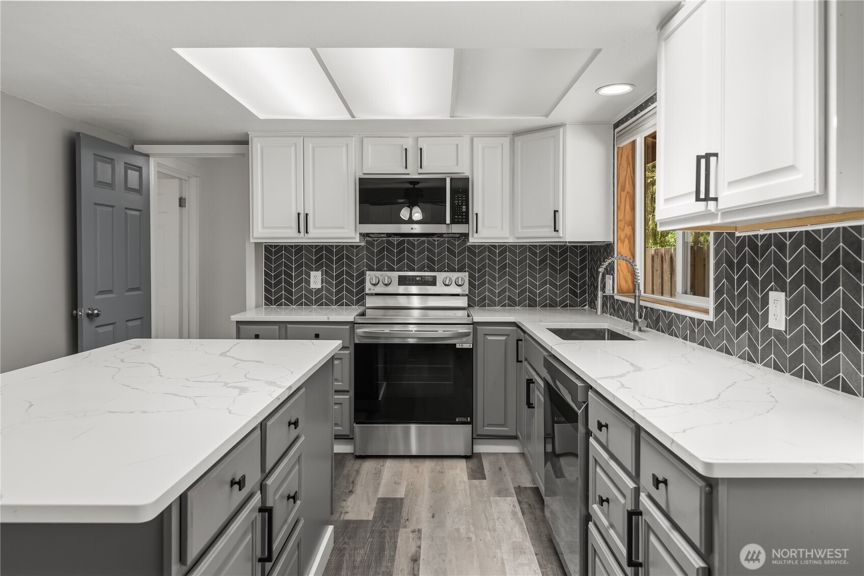 19109 57th Street Property Photo 10