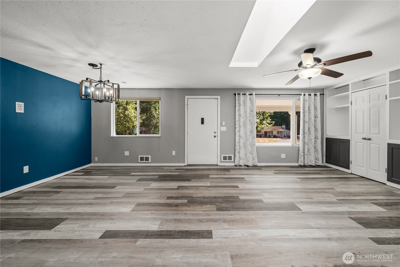 19109 57th Street Property Photo 14