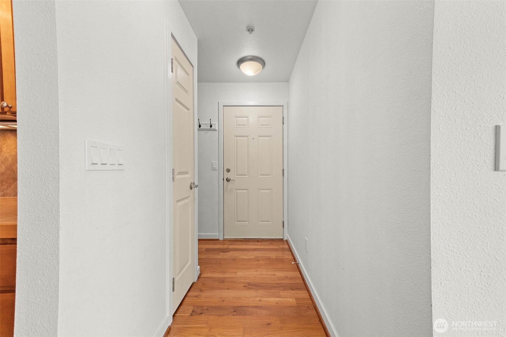 13215 97th Avenue 304 Property Photo 4
