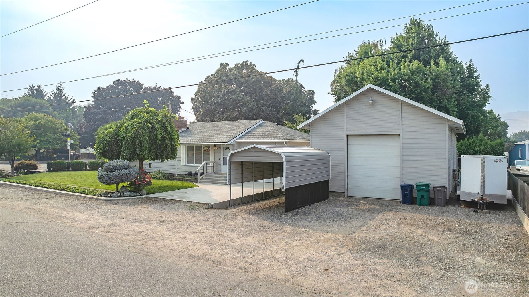 1388 Tedford Street Property Photo 3