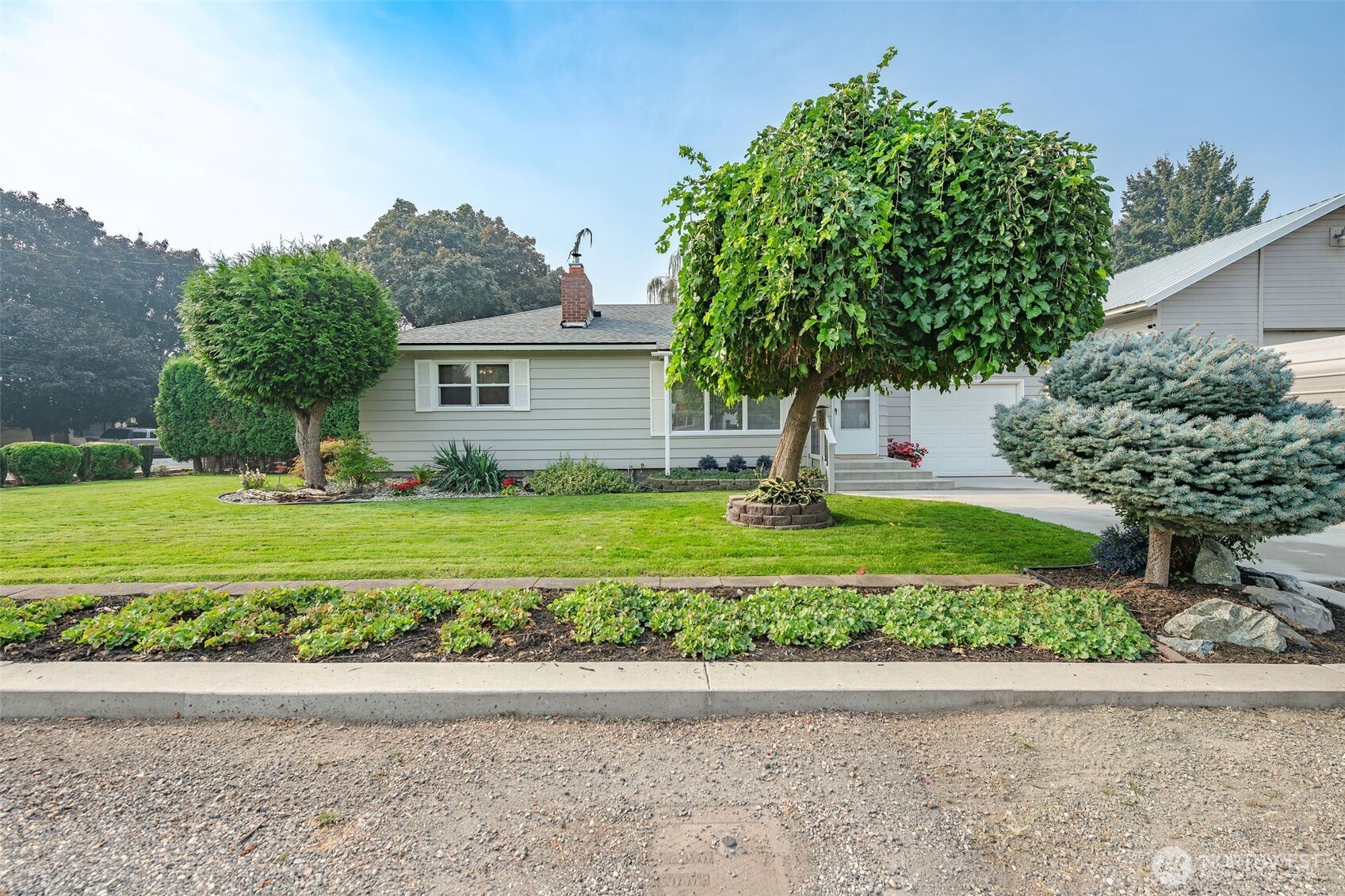 1388 Tedford Street Property Photo 5
