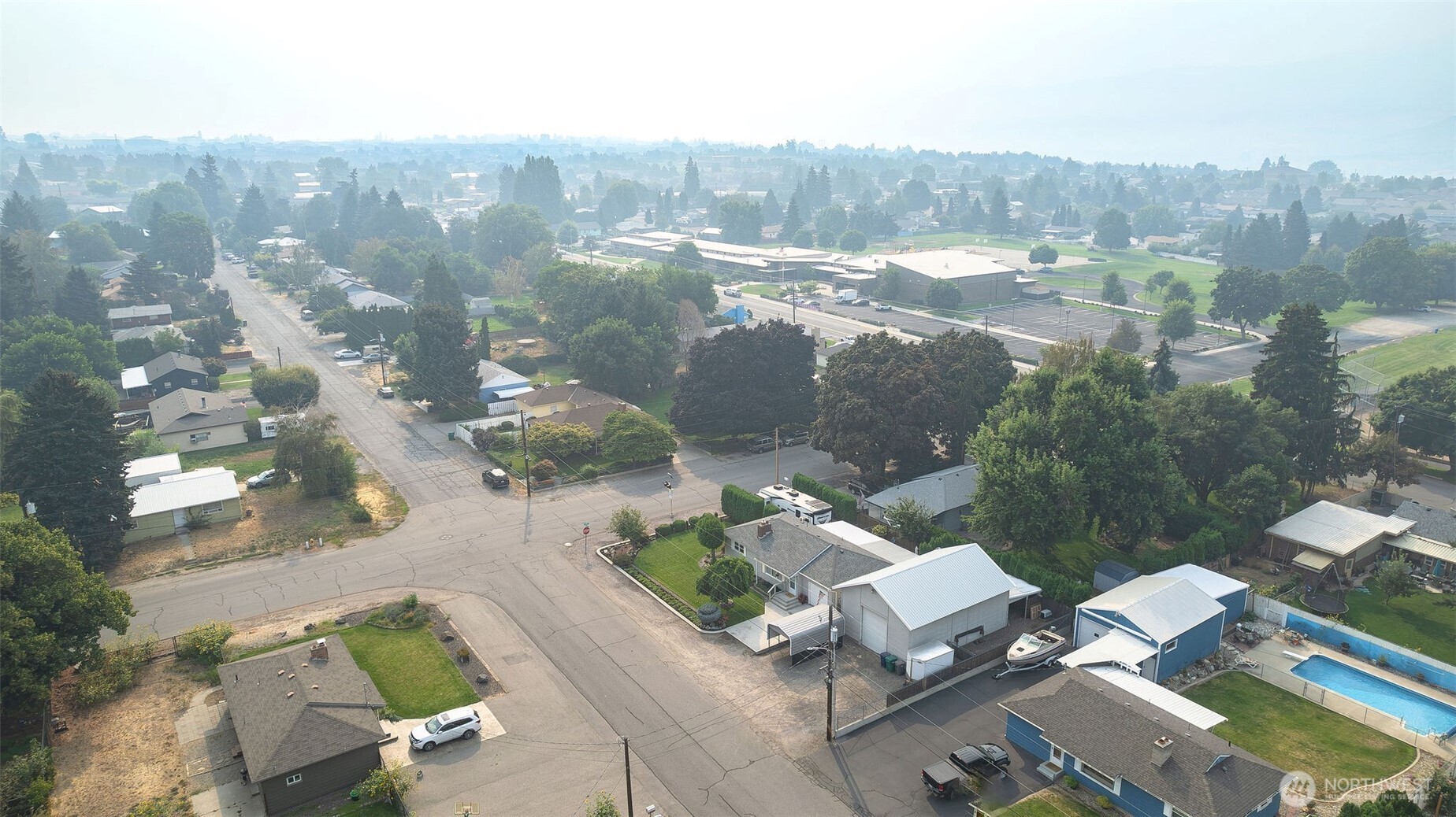 1388 Tedford Street Property Photo 8