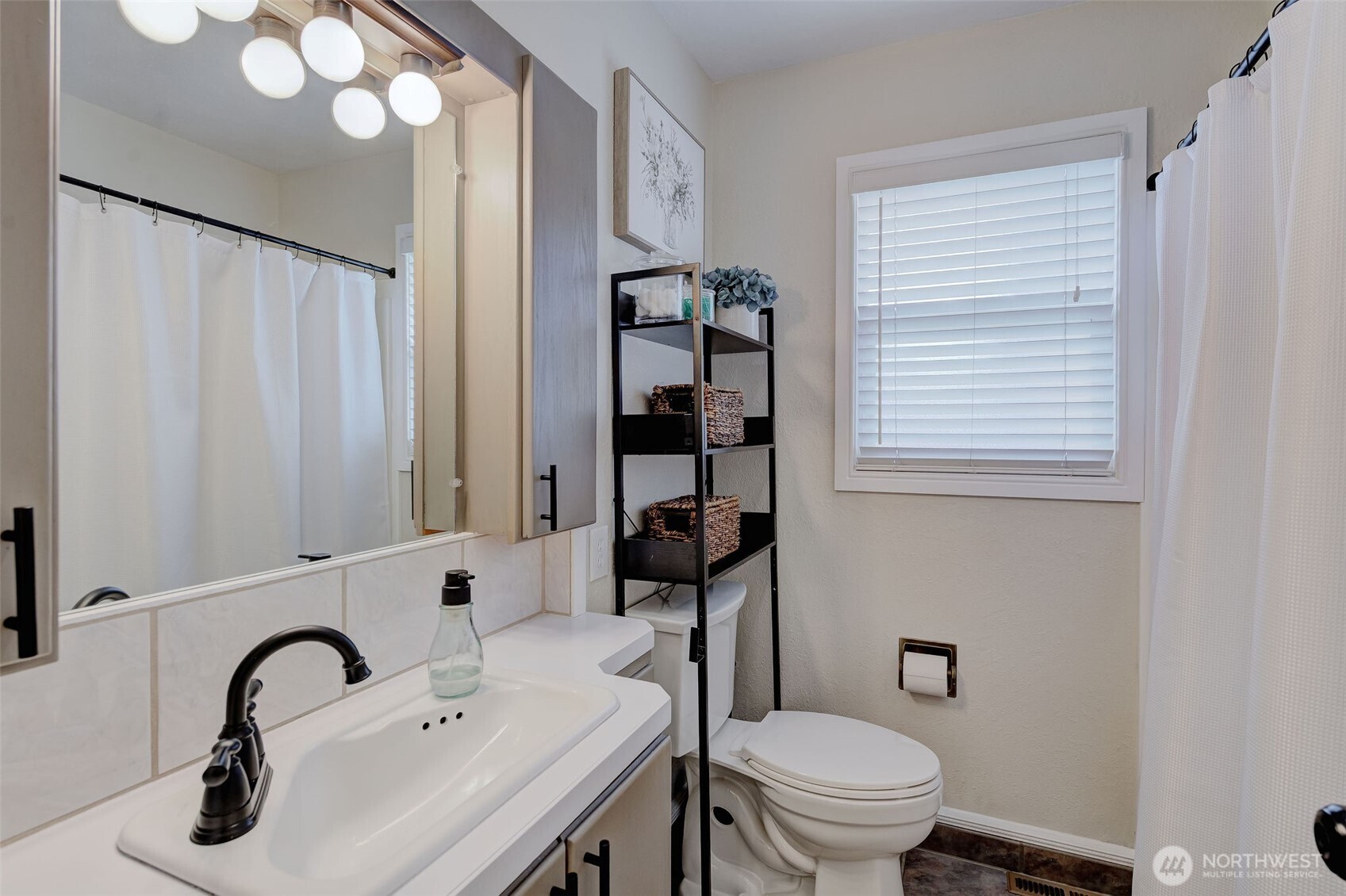 1388 Tedford Street Property Photo 17