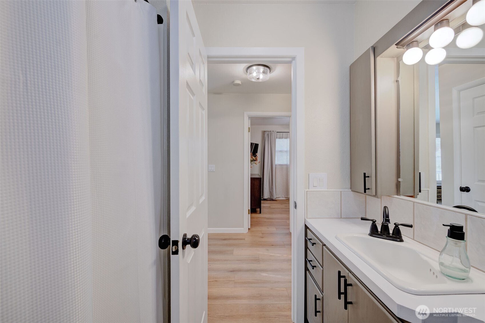 1388 Tedford Street Property Photo 18