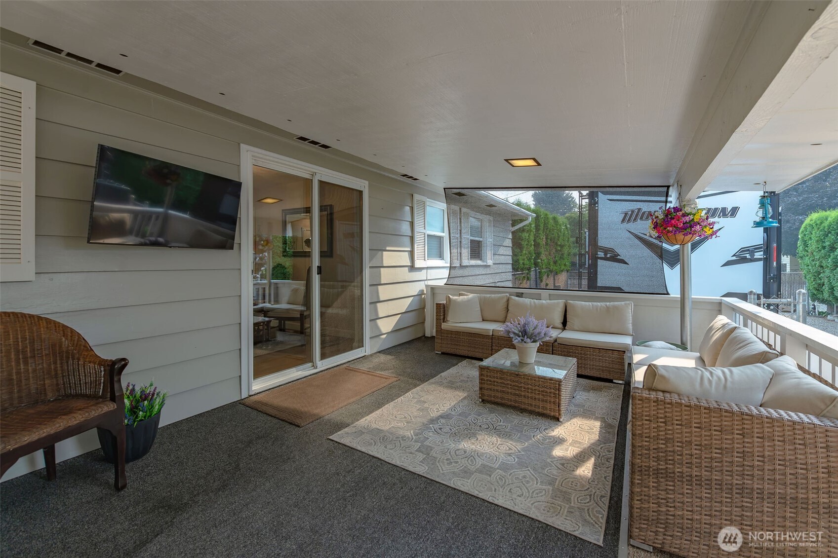 1388 Tedford Street Property Photo 33