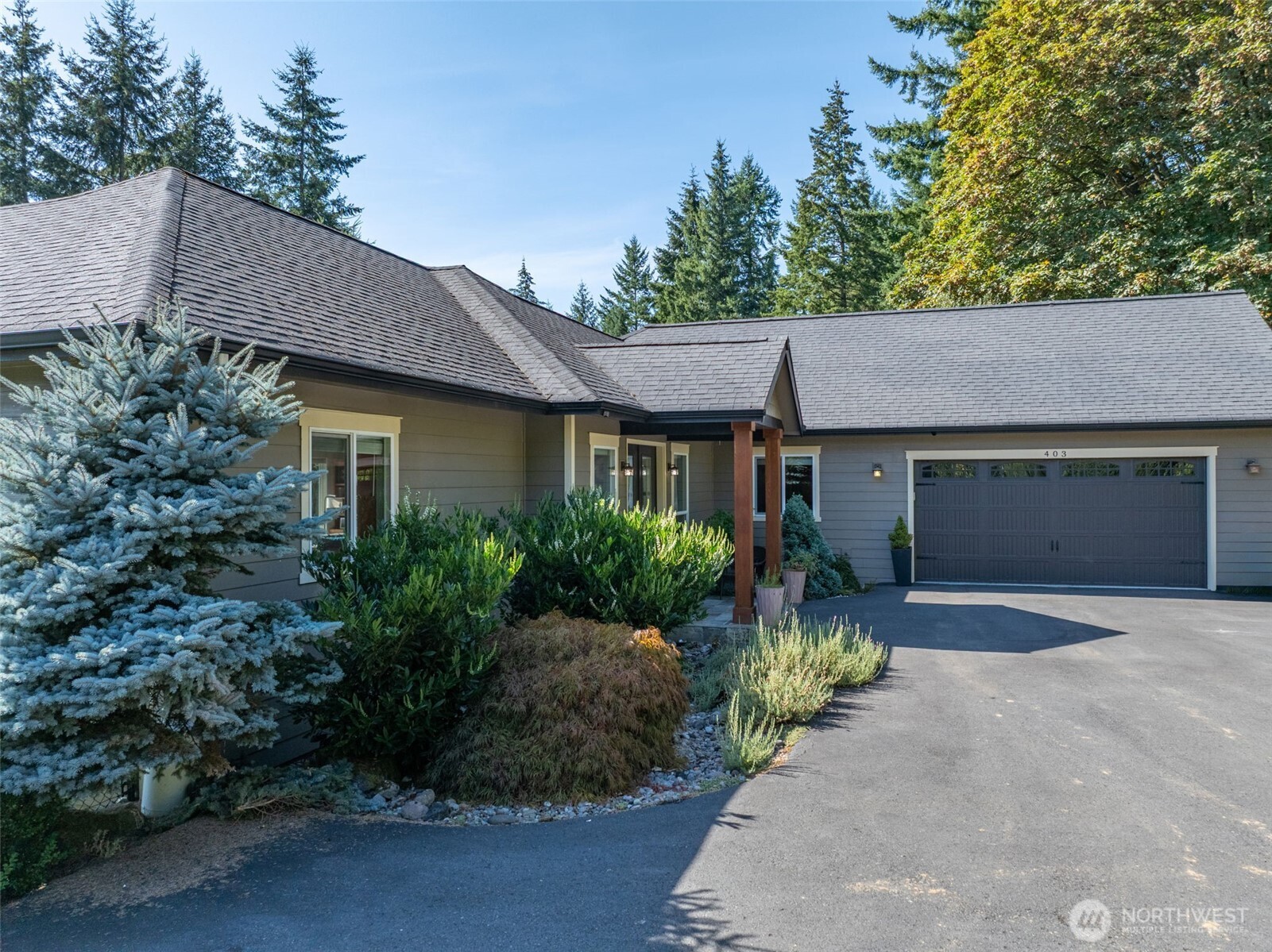 403 Se Crestview Drive Property Photo 4