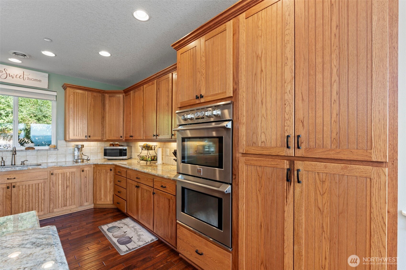403 Se Crestview Drive Property Photo 18
